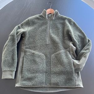 lululemon 1/2 zip wool/fleece shirt - forest green